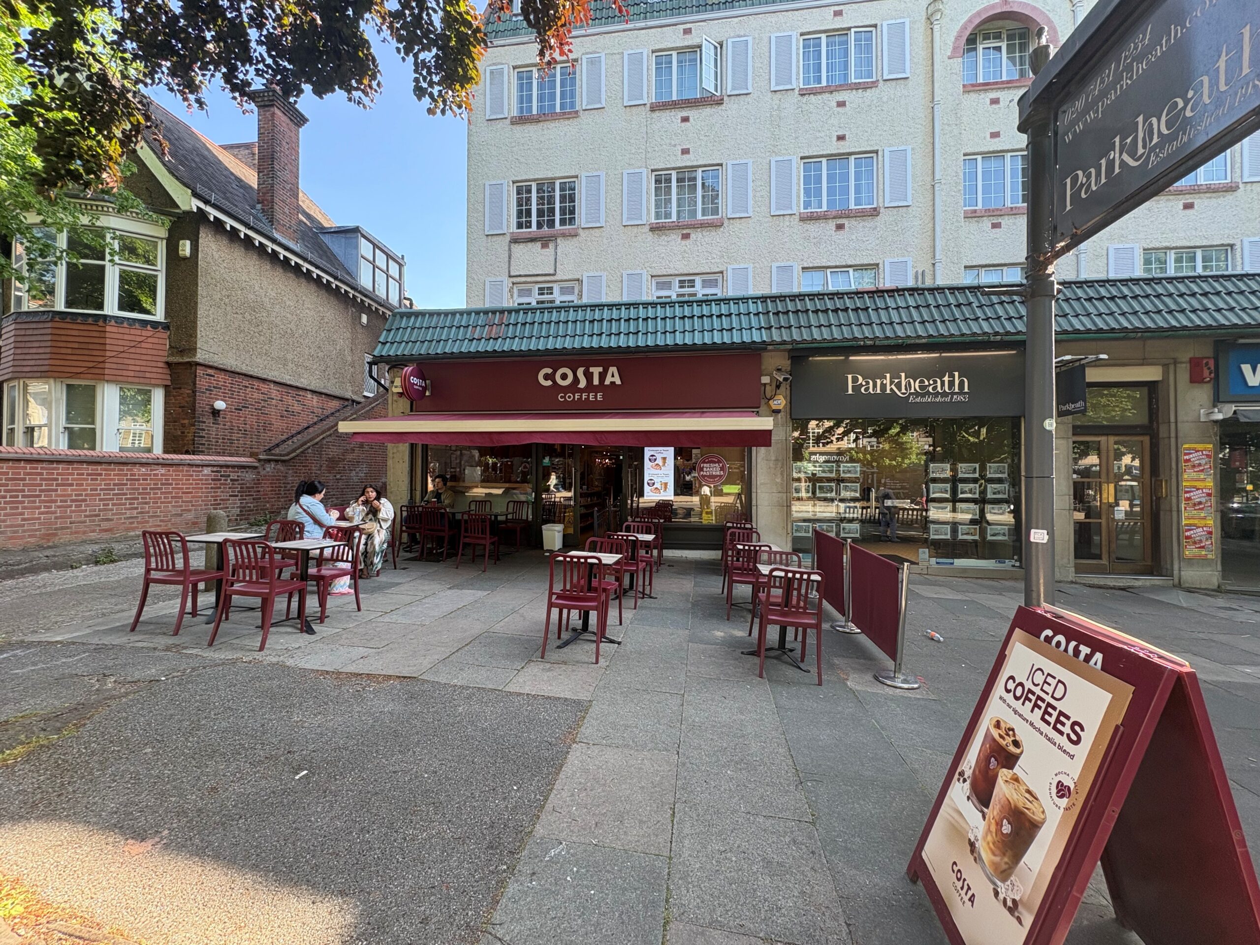 The premises occupy an attractive corner unit with double frontage and are arranged at ground floor and first floor. The premises benefit from an outside seating area for approximately 24 covers. Ground 1,167 sq ft, first 425 sq ft, Forecourt 400 sq ft.