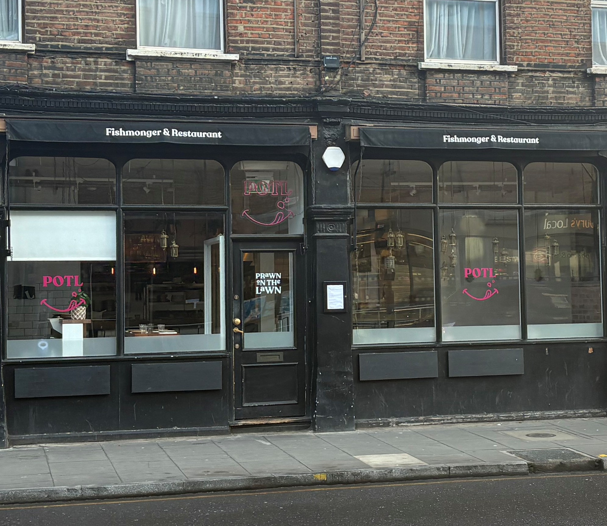 New Concept Urban Noodle Replacing Islington’s Long-Standing Favourite Prawn on the Lawn as it Exits London