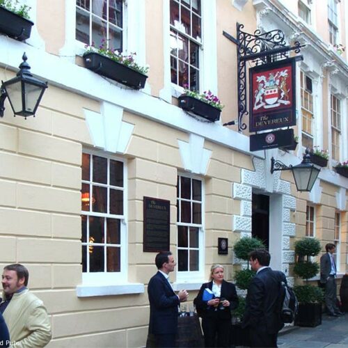 David Moore Acquires his First London Pub – Davis Coffer Lyons